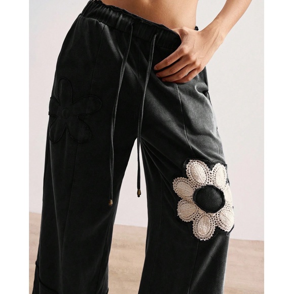 Solid Black Mineral Wash Stretchy Waist Flower Patch Wide Leg Pants - Picture 2 of 8